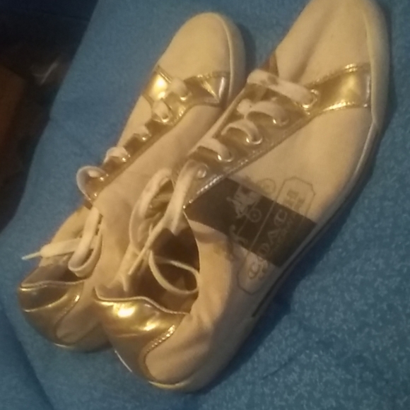 Shoes - Picture 1 of 2